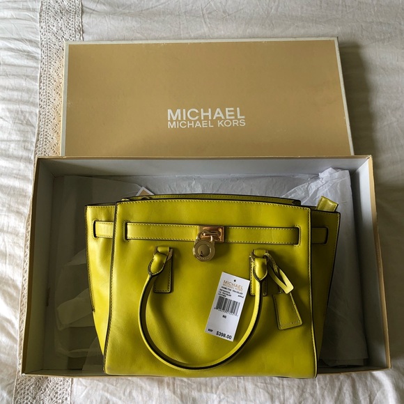 Michael Kors purse - Hamilton Traveler (NWT) - Picture 2 of 15